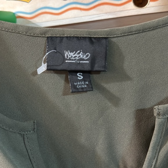 Green dress - Picture 3 of 5